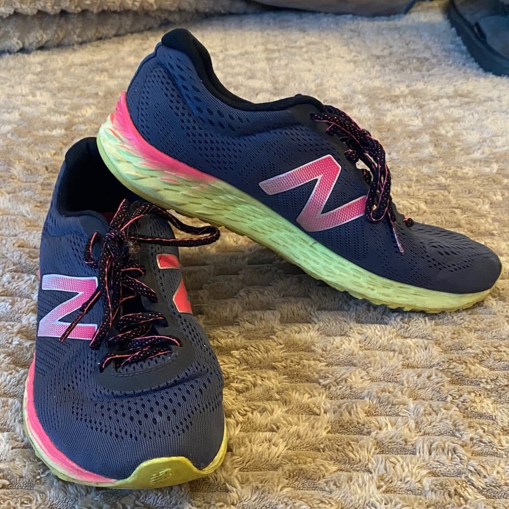New Balance Women's Navy with Pink and Neon Gradient Running Shoes